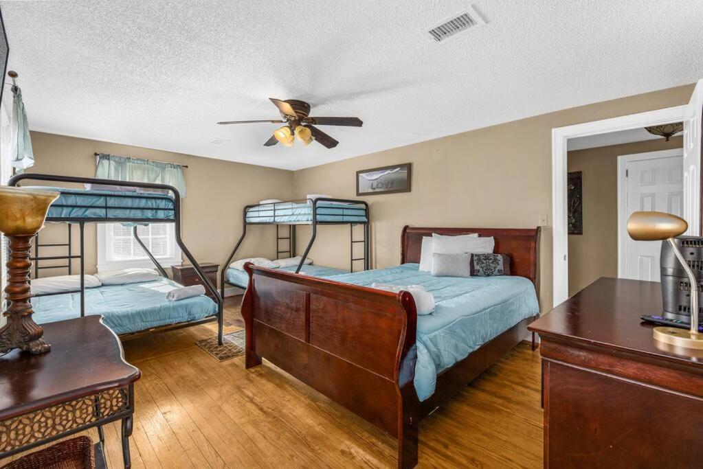 Dazzling Centrally Located Ocean View W 2 Kings, Huge Private Yard, 2 Decks, Firepit, Bbq Myrtle Beach Buitenkant foto